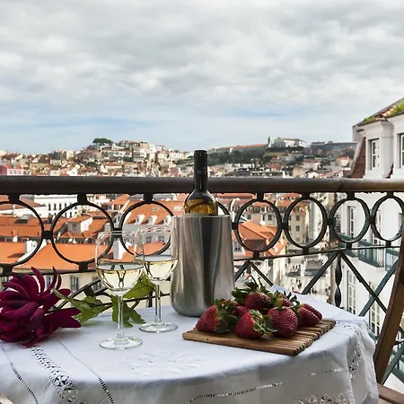 Rossio - Chiado | Cheese & Wine * リスボン
