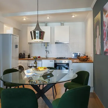 Appartement Rossio - Chiado | Cheese & Wine Lissabon